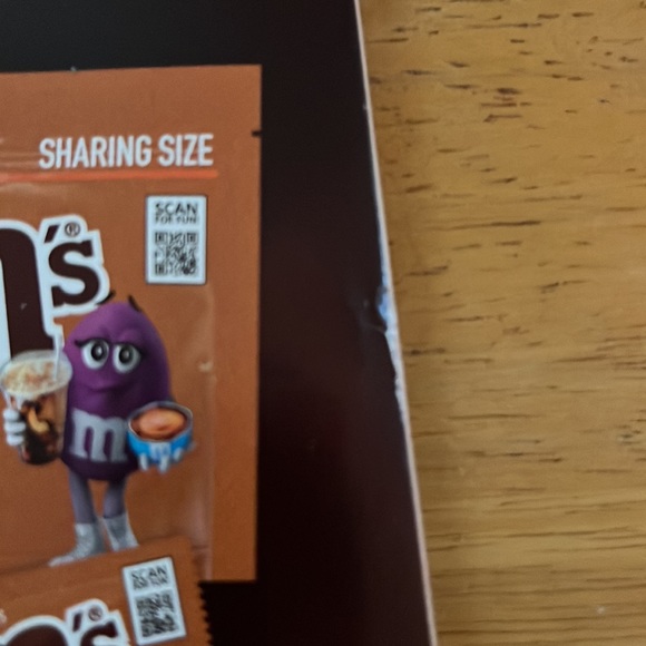 Brand new Cosmopolitan magazine - Picture 3 of 3